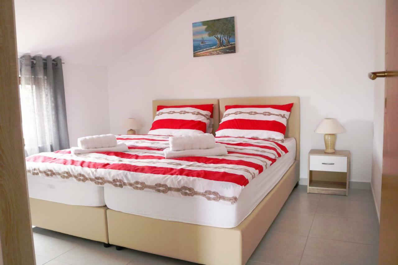 Apartmán Stars Gornji Karin Exteriér fotografie